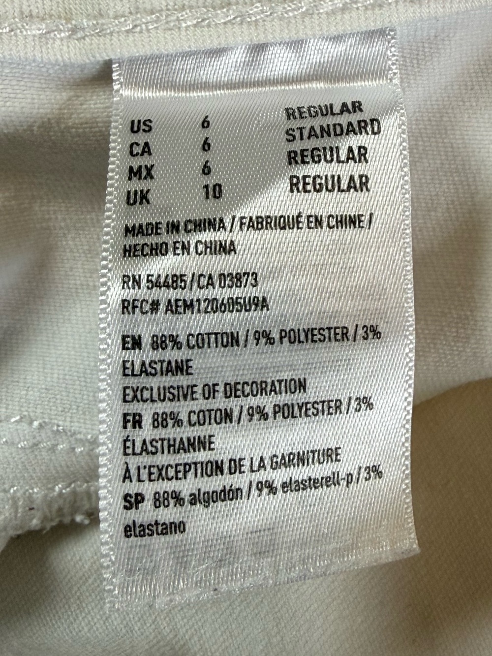 American Eagle White Distressed Jegging Crop Jeans Women’s Size 6 Stretch Raw - Picture 9 of 12